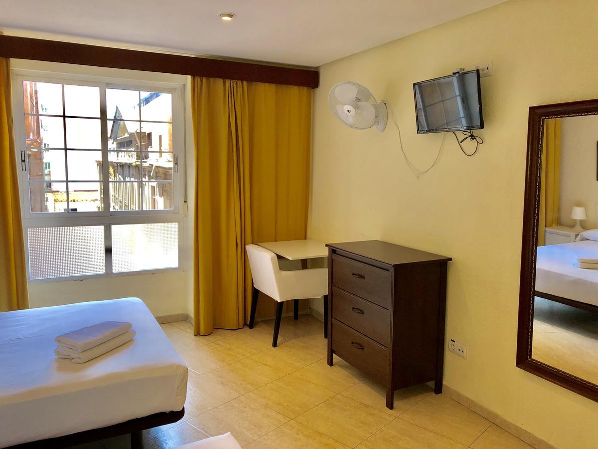 Hostal Arriaza - Madrid — Fotos 1